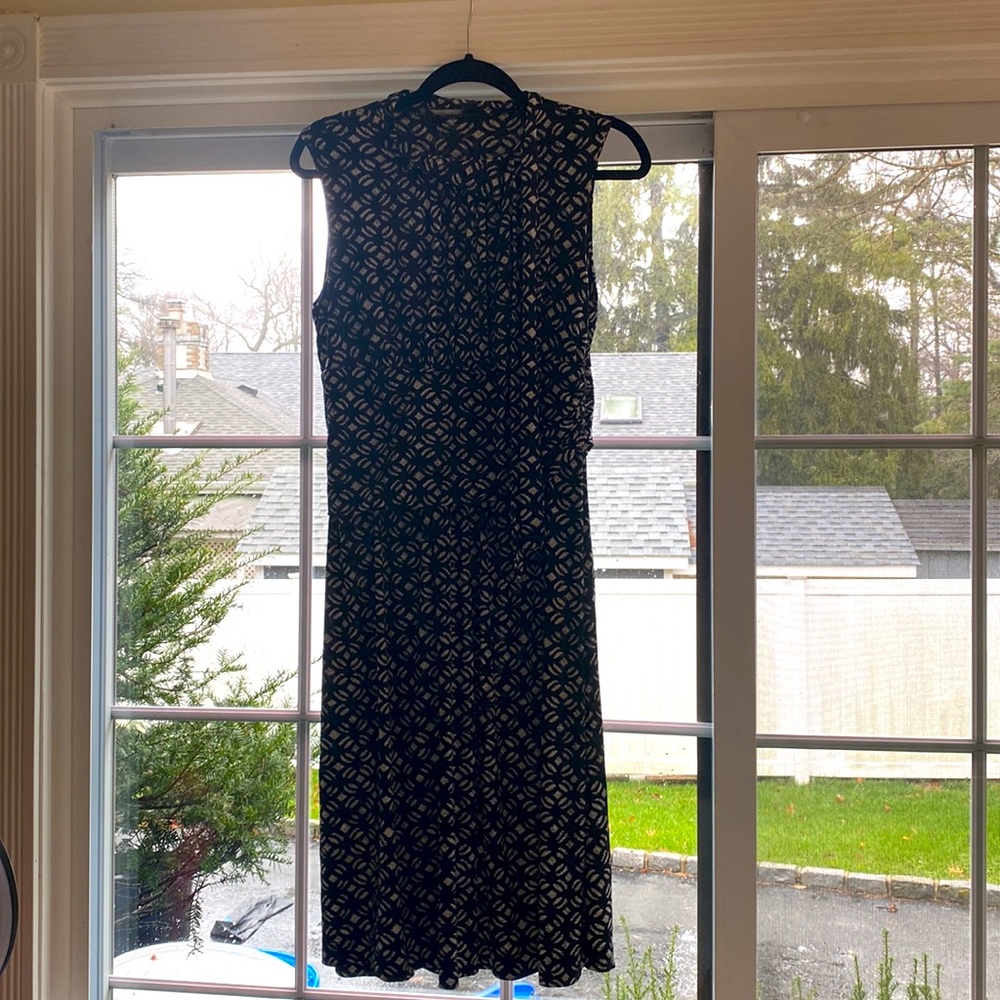 Dress black and white size medium